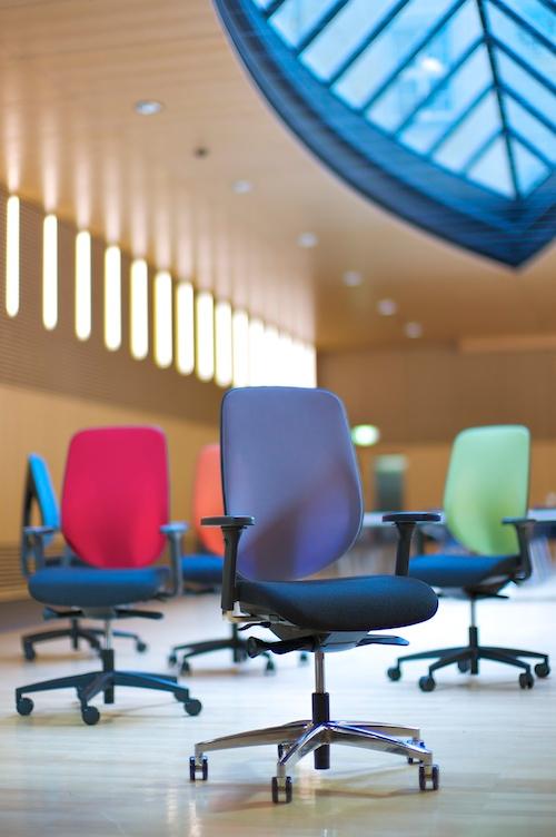Fauteuils pour bureaux, salles de réunion, accueil, spécifiques handicap, durée d’assise longue…